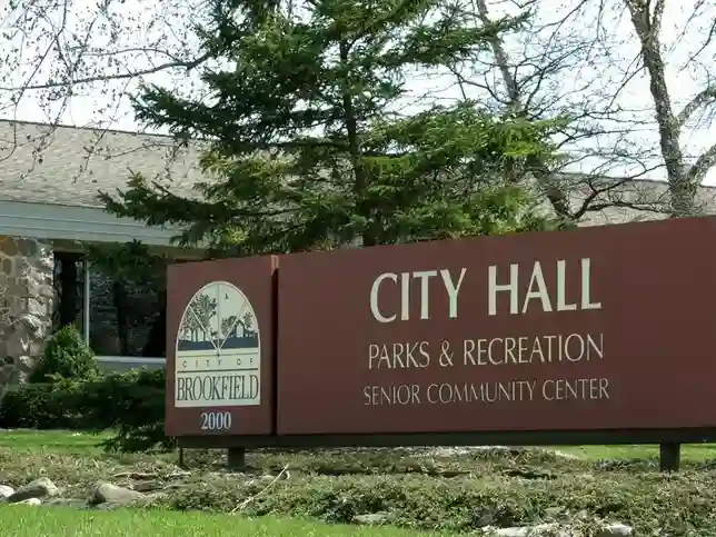 Brookfield City Hall, WI