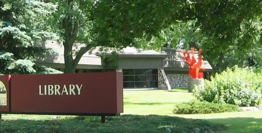 Brookfield Public Library, WI